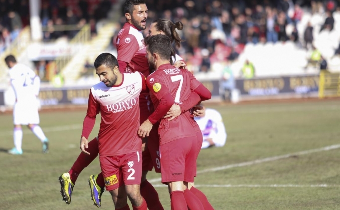 Boluspor 2. yar�ya 3 puanla ba�lad�