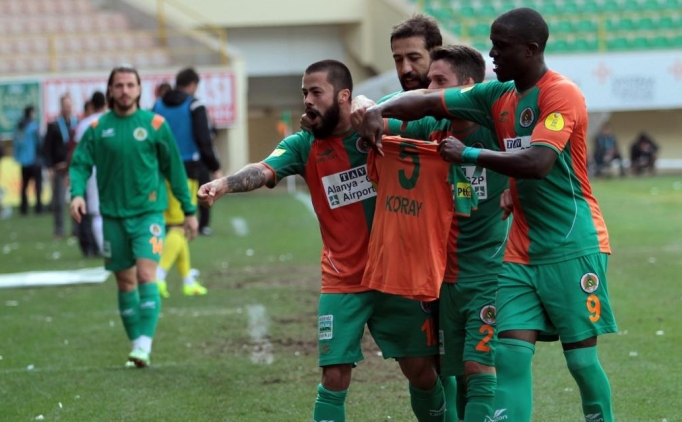 Alanyaspor evinde rahat kazand�!