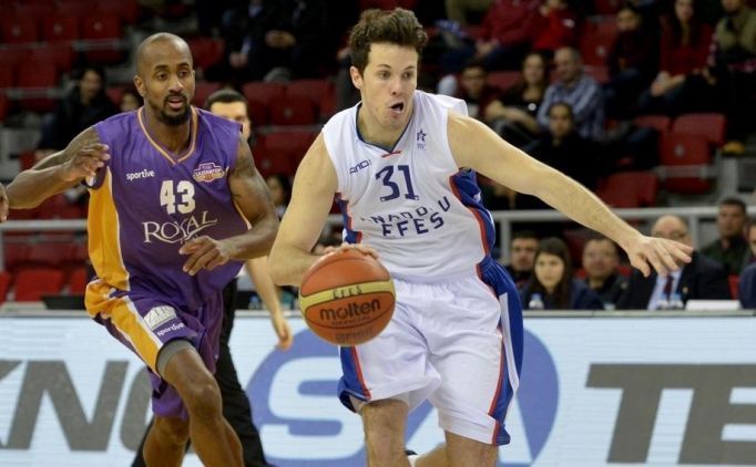 Anadolu Efes, Royal Hal�'y� rahat ge�ti!
