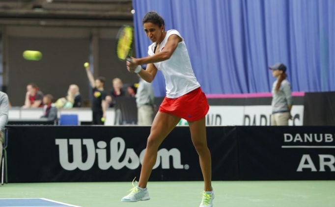 Milliler, Britanya kar��s�nda tarih yazd�!