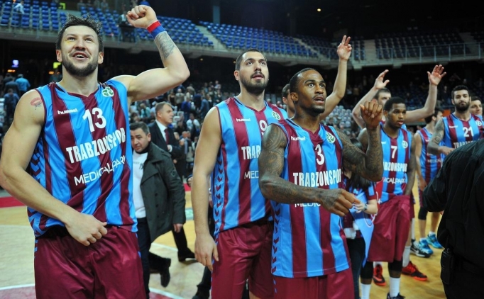 Trabzonspor, Rusya deplasman�ndan ��kamad�!