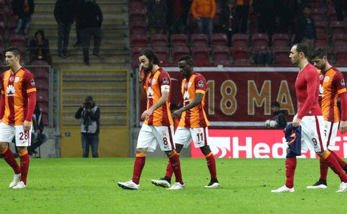 Galatasaray'da ''15 dakika'' krizi!