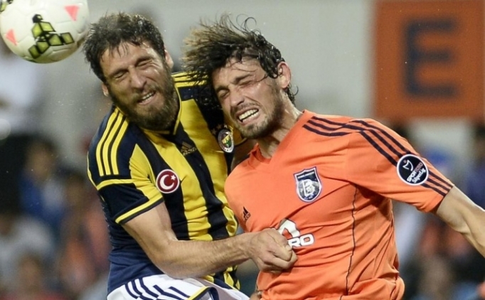 F.Bah�eli futbolcular hakem odas�nda!..