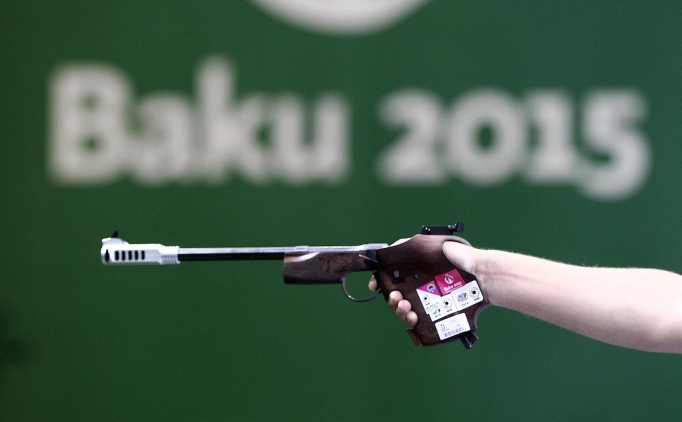 25 metre tabancada madalya sahipleri