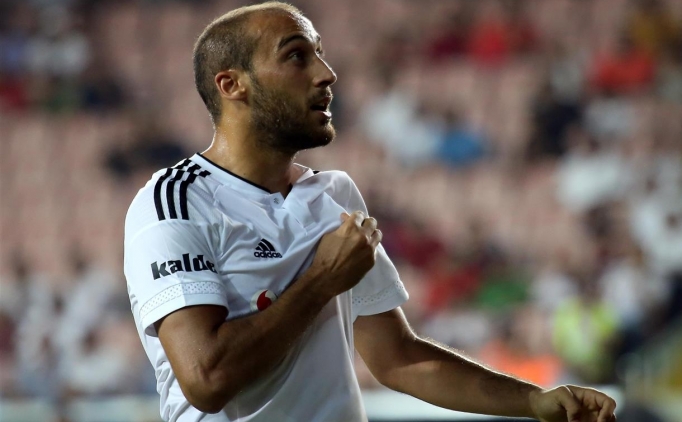 Cenk at�yor, Kartal u�uyor!