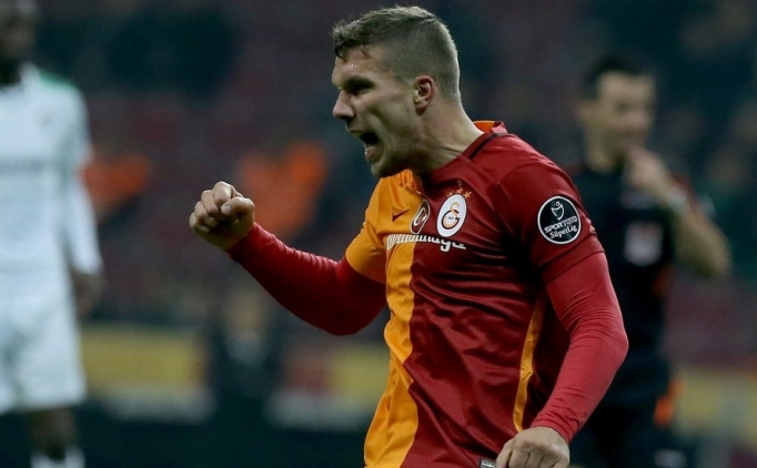 Arena'da karanl�ktan ayd�nl��a