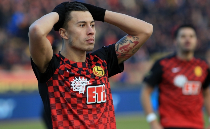 Es-Es'e bir darbe de Gaziantepspor'dan