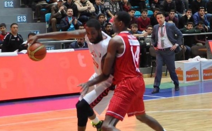 U�ak Sportif, TED Kolejlileri devirdi