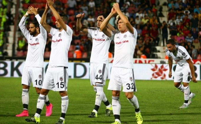 Be�ikta�'� u�uran 4 Kartal