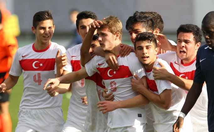 U-16 Fransa'y yendi, ampiyon oldu