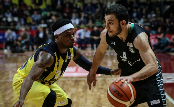 Fenerbah�e son basketle kazand�!