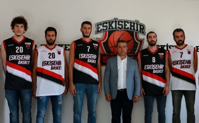 Eski�ehir Basket'ten 7 imza!