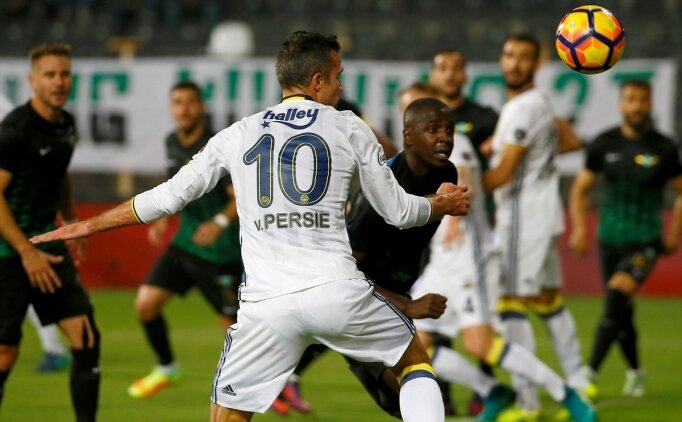 Robin van Persie sakatland�! 