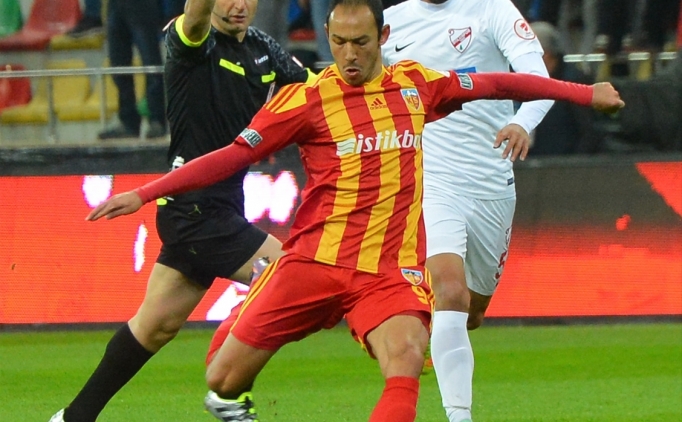 Umut Bulut, �anss�zl���n� k�rd�! �lk goller...