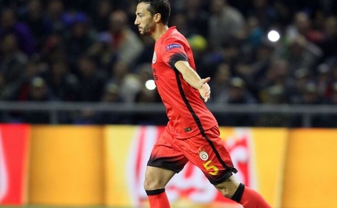 Galatasaray 3 ayr�l��� resmen duyurdu!