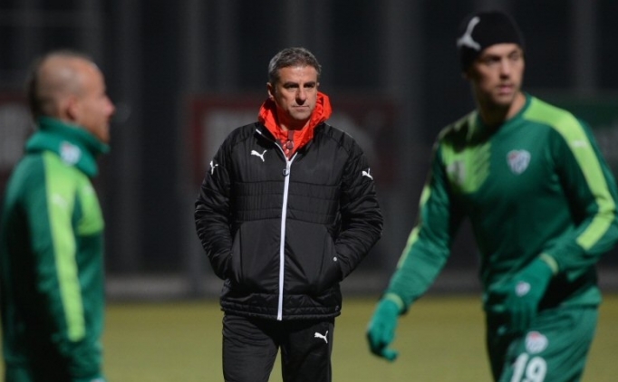 Hamzao�lu'ndan Denizli'ye 11 puan g�ndermesi