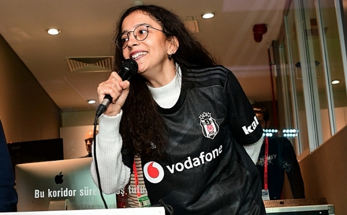 Beşiktaş'ın gol anonsu, engellere takılmayan Buket'ten!