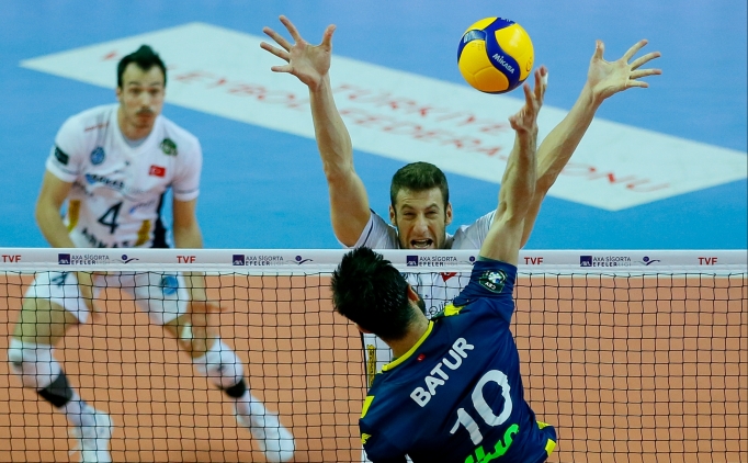 Fenerbahçe, Arkas'a set vermedi!