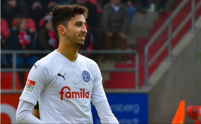 Stuttgart'ta Ozan Kabak'ın yanına bir Türk daha!