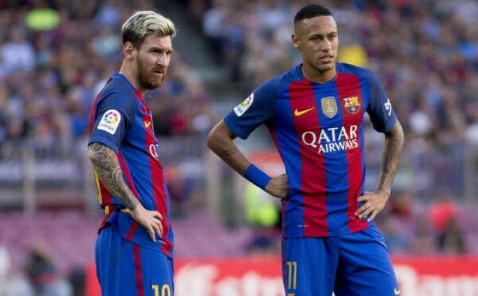 Neymar: 'Messi ile seneye birlikte oynamak zorunday�z'
