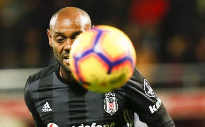 Vagner Love efsane oldu�u kul�be geri d�n�yor