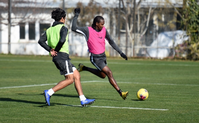 Yukatel Denizlispor, G�ztepe ma��n�n haz�rl�klar�na devam etti