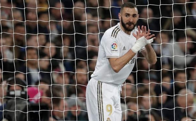 Benzema'dan Giroud yorumu: 'F1'le karting'i kar��t�rmay�n'