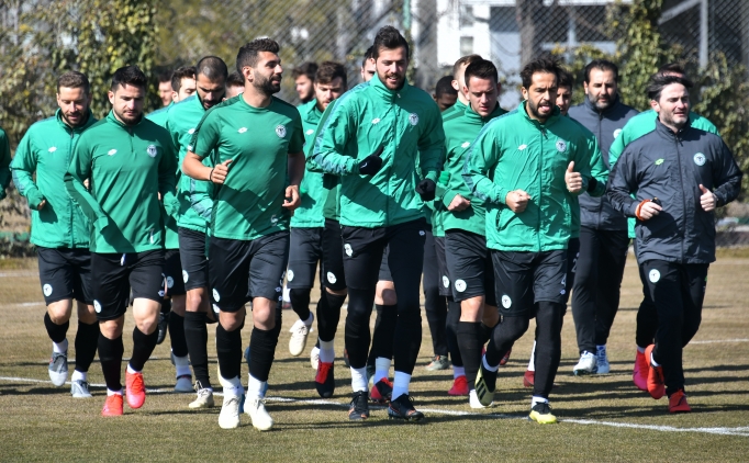 Konyaspor sahasnda galibiyeti unuttu