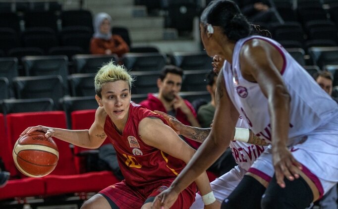 Galatasaray, Elaz��'� farkl� ge�ti