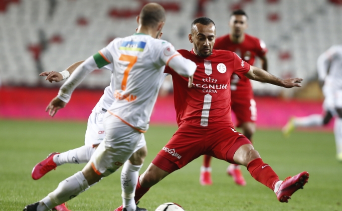 Alanyaspor, 90+3'te avantajı kaptı