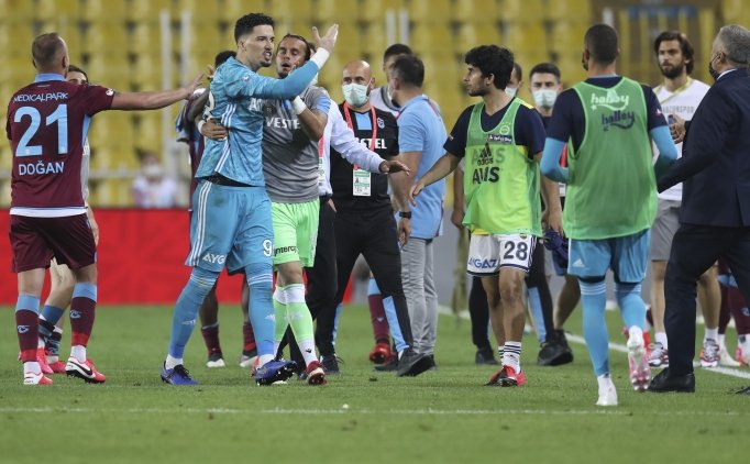 Altay ve Abdulkadir Parmak; ma� sonu gerginlik