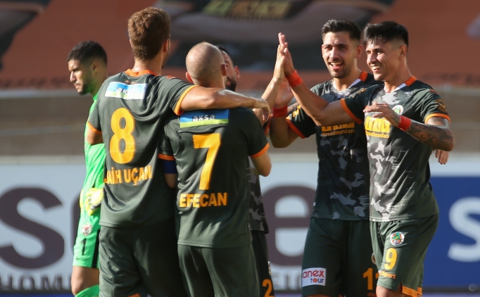 Alanyaspor, Hatayspor'a yar�m d�zine gol att�!