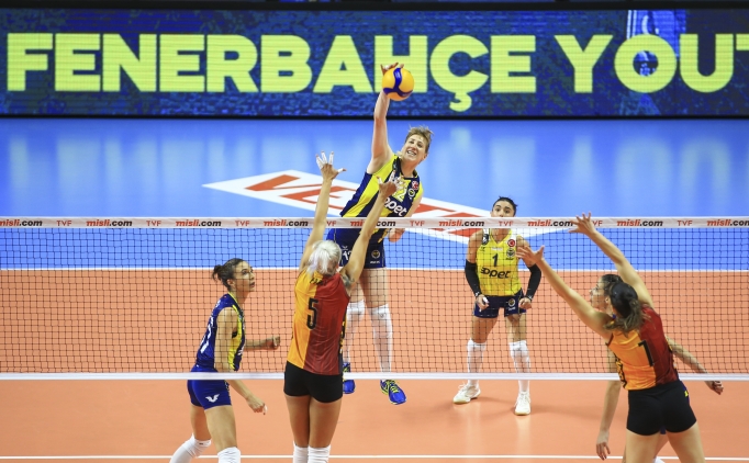 Derbi maçında kazanan Fenerbahçe Opet oldu