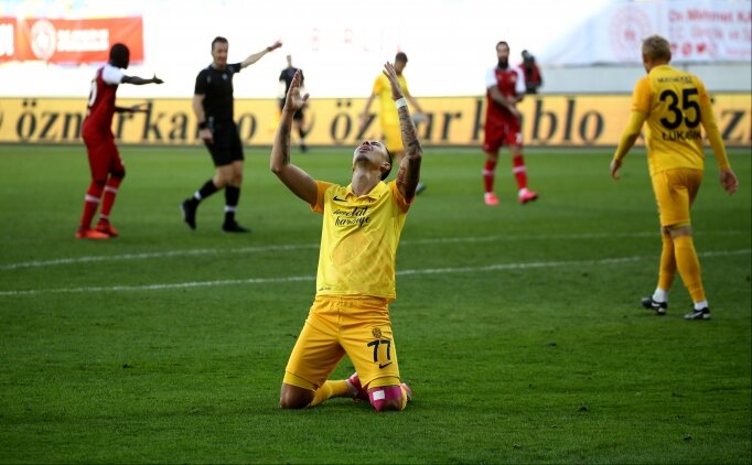 Ankarag�c� ilk galibiyetin pe�inde