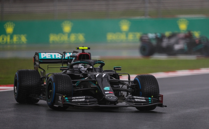 Lewis Hamilton: 'Pist �st�nde kalmaya �al��aca��m'