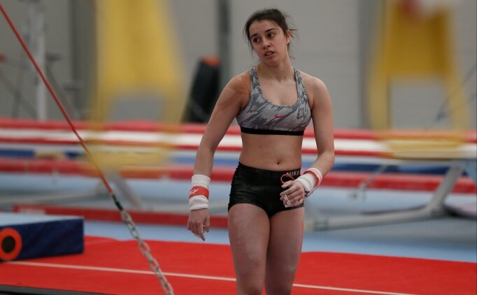 Milli cimnastik�iler Kad�nlar Avrupa �ampiyonas�'nda en az 3 madalya hedefliyor