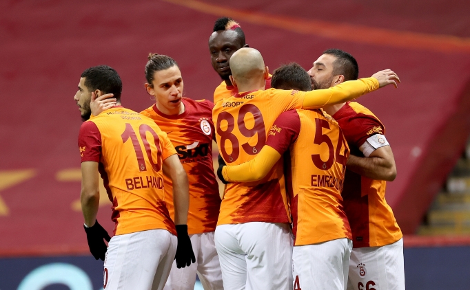 Galatasaray'�n 40 y�ll�k serisi devam etti!