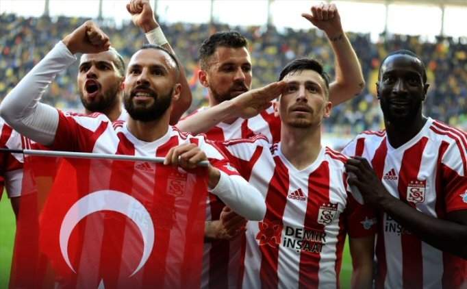 Sivasspor, Ankara'da 3 golle yoluna devam etti