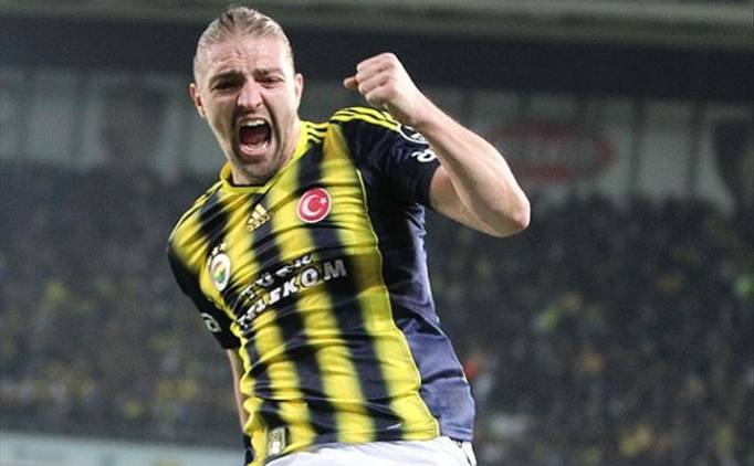 Fenerbahe taraftar Caner Erkin iin ikiye blnd