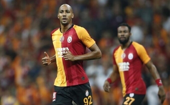 Florya'da tek başına mutsuz bir adam; Nzonzi