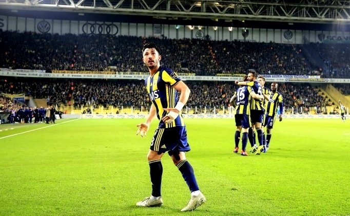 Bild: 'Galatasaray, Tolgay ile ilgileniyor!'