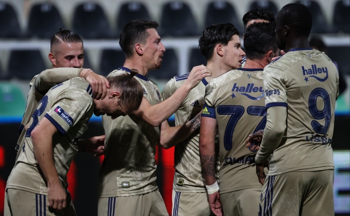 Fenerbah�e - Karacabey Belediyespor: �lk 11'ler