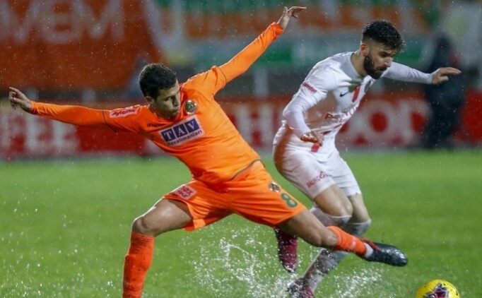 Türkiye Kupası yarı finalinde Antalya derbisi heyecanı