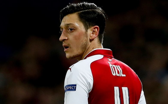 'Maa�� y�z�nden kimse Mesut'u almak istemiyor'