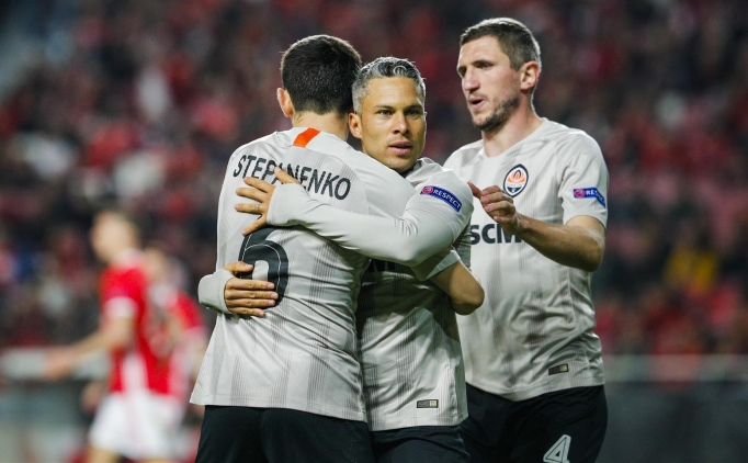 Tur Benfica'n�n avu�lar�ndan kayd� gitti