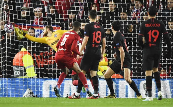 Nefes kesen maç Atletico Madrid'in! Son şampiyon elendi