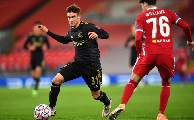 Ajax, Nicolas Tagliafico'nun s�zle�mesini uzatt�