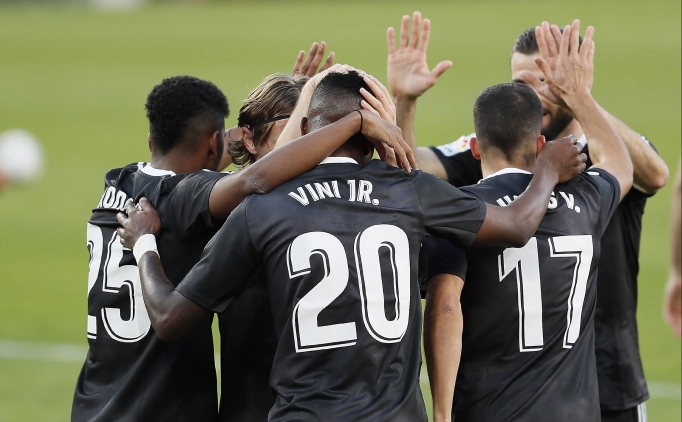 Zidane, Sevilla ma��yla koltu�u geri ald�