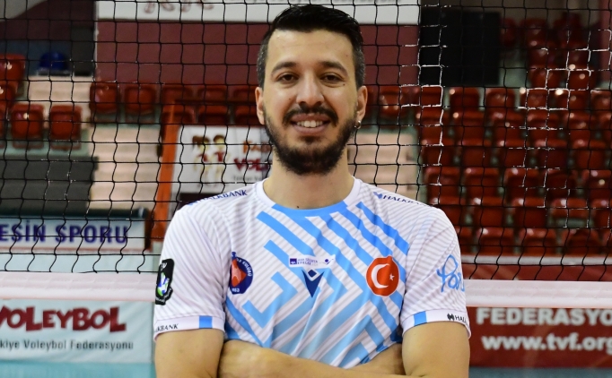 Halkbank, Aslan Ek�i'yi transfer etti