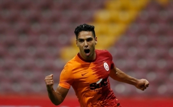 Galatasaray'da Radamel Falcao oku